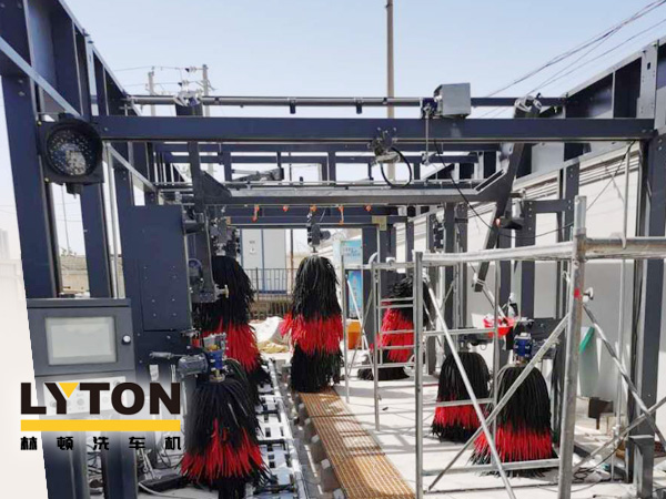 樹成品油終端市場核心競爭能力,打造一站式增值服務平臺!常州耀昌加油站配置林頓經典FX/80系列隧道連續式洗車機