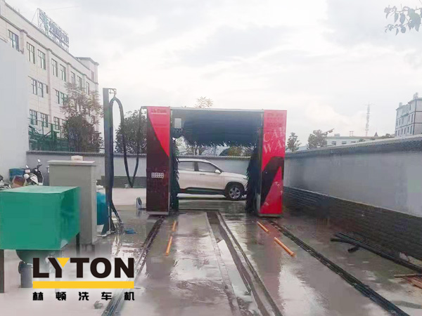 彩云之南，滇中腹地！云南玉溪中石化配置林頓龍門全自動洗車機