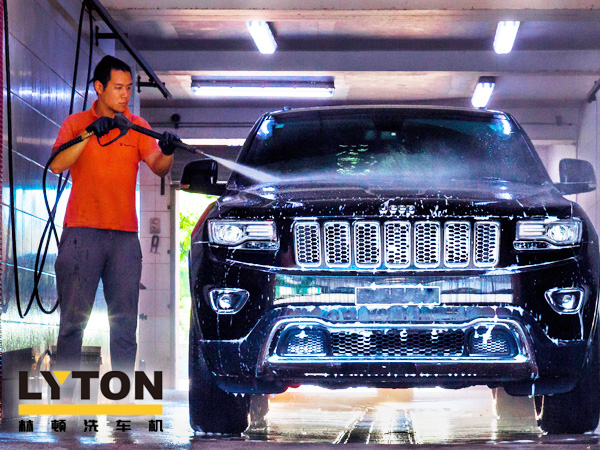 人工智能產(chǎn)業(yè)化發(fā)展時代已全面來臨！電腦洗車機設(shè)備接替人工洗車，您準(zhǔn)備好了嗎？