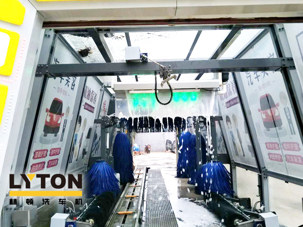 近年洗車（全自動洗車機(jī)及人工洗車）成本走勢分析！人工費(fèi)用激增，電腦洗車機(jī)優(yōu)勢逐年遞增