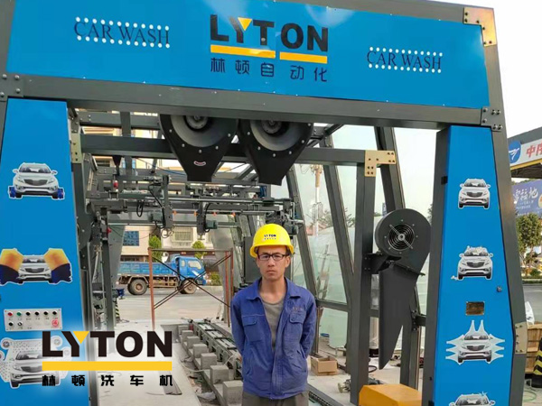 提前布局，拓客引流！華南湛江吳川電力加油站選配林頓FX11型隧道式全自動洗車機