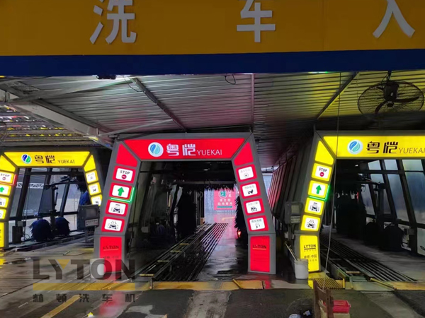 加油站、4S店、門(mén)店等車(chē)流量密集場(chǎng)所配置什么價(jià)位的全自動(dòng)洗車(chē)機(jī)設(shè)備？