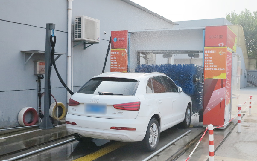 FX-11系列隧道連續(xù)式洗車(chē)機(jī)